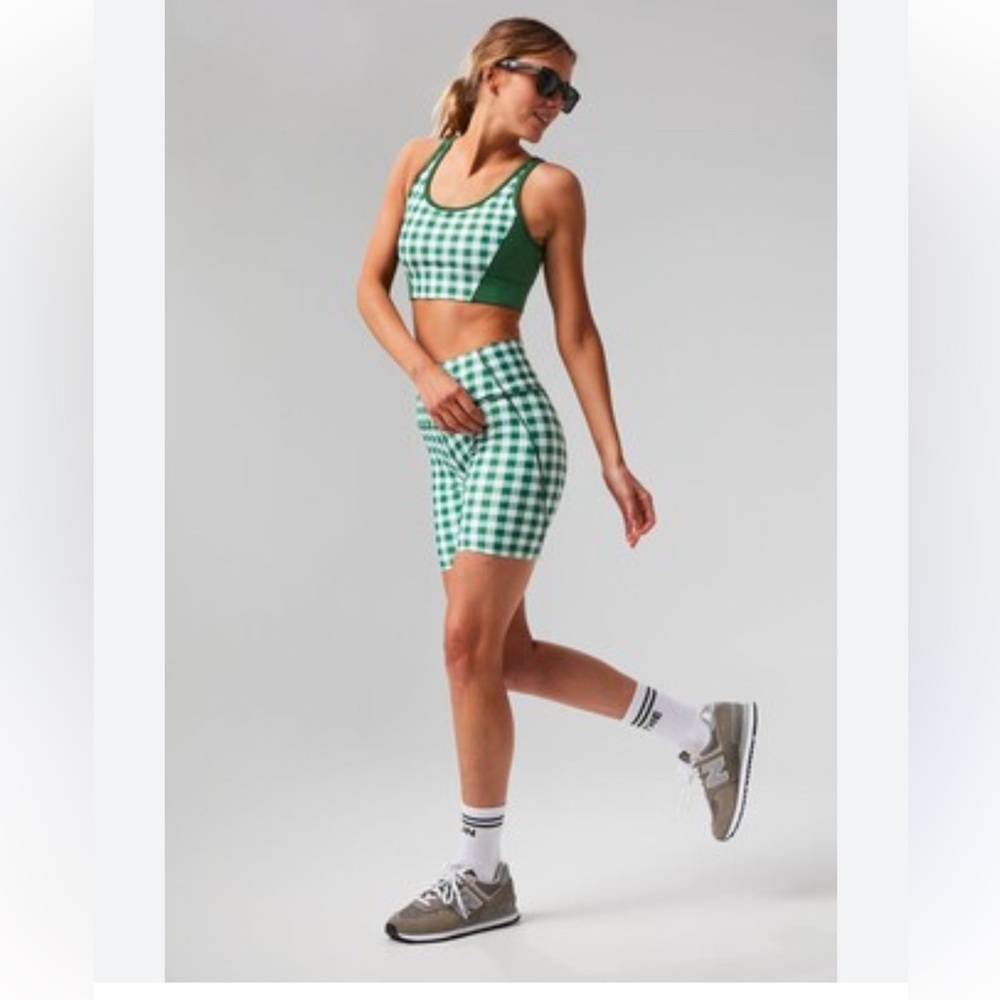 Tuckernuck NEW Sport Trellis Gingham Green White Biker Athletic Shorts size xl